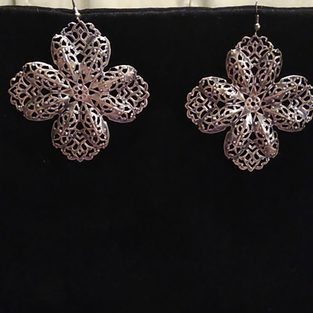 Filigree Fashion Earrings